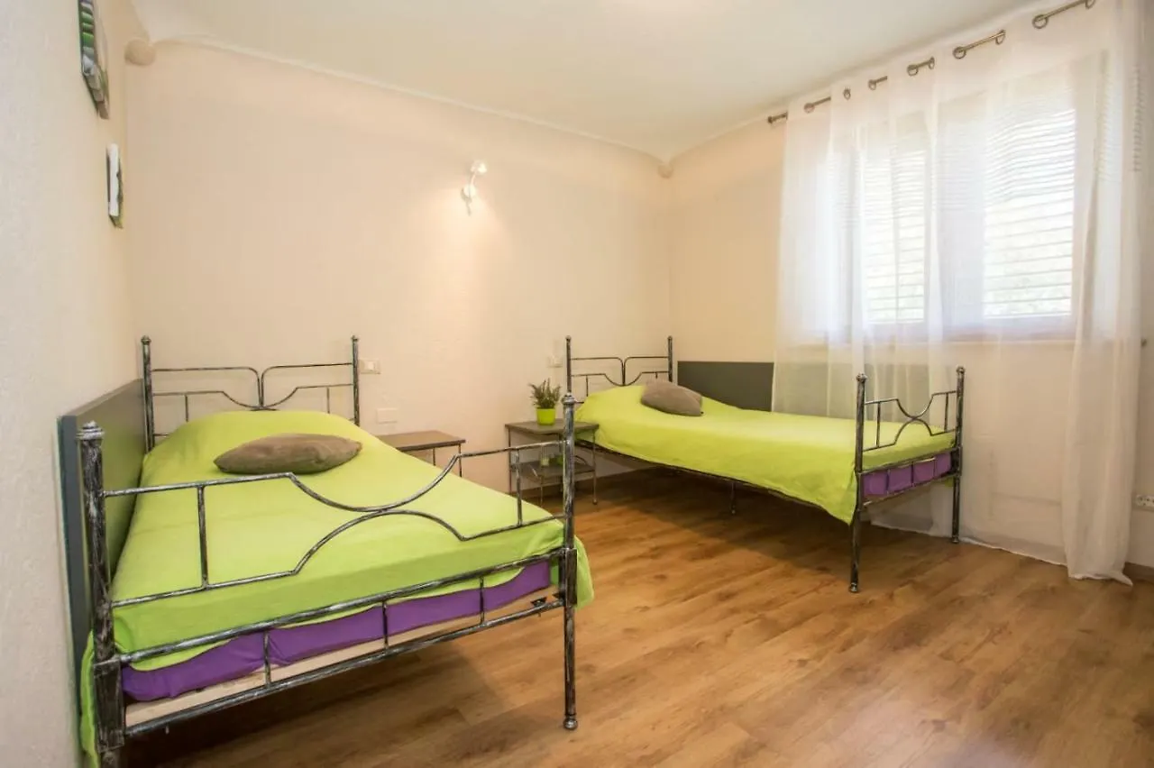 Apartments Andre Porec Nova Vas