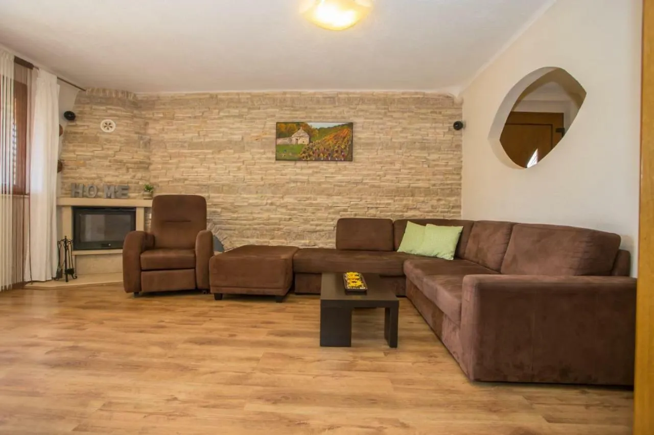 Apartments Andre Porec Nova Vas